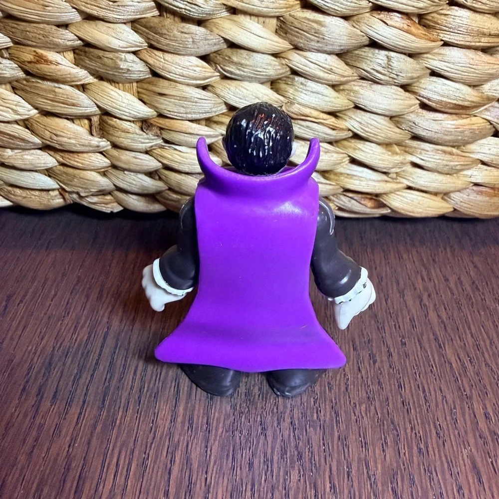 Fisher-Price Purple-Caped Vampire Imaginext Action Figure